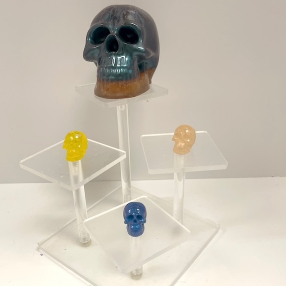 Hand Crafted Resin Glittering Multicolor Large Skull with 3 Small Skulls A - Picture 2 of 8